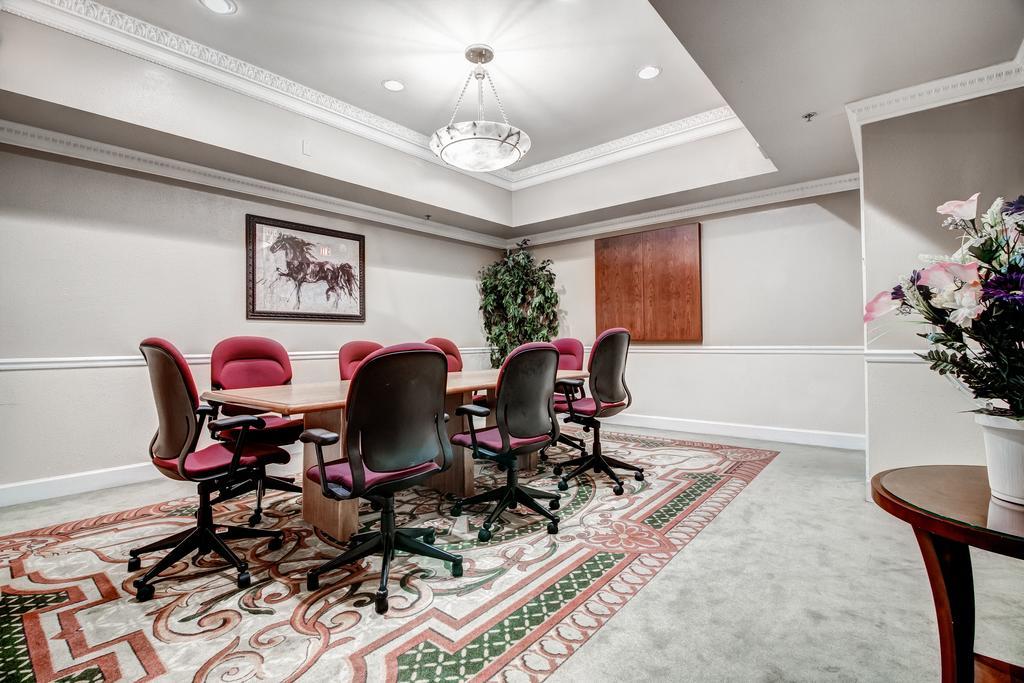 Ramada Plaza By Wyndham Atlanta Airport Hotell College Park Eksteriør bilde