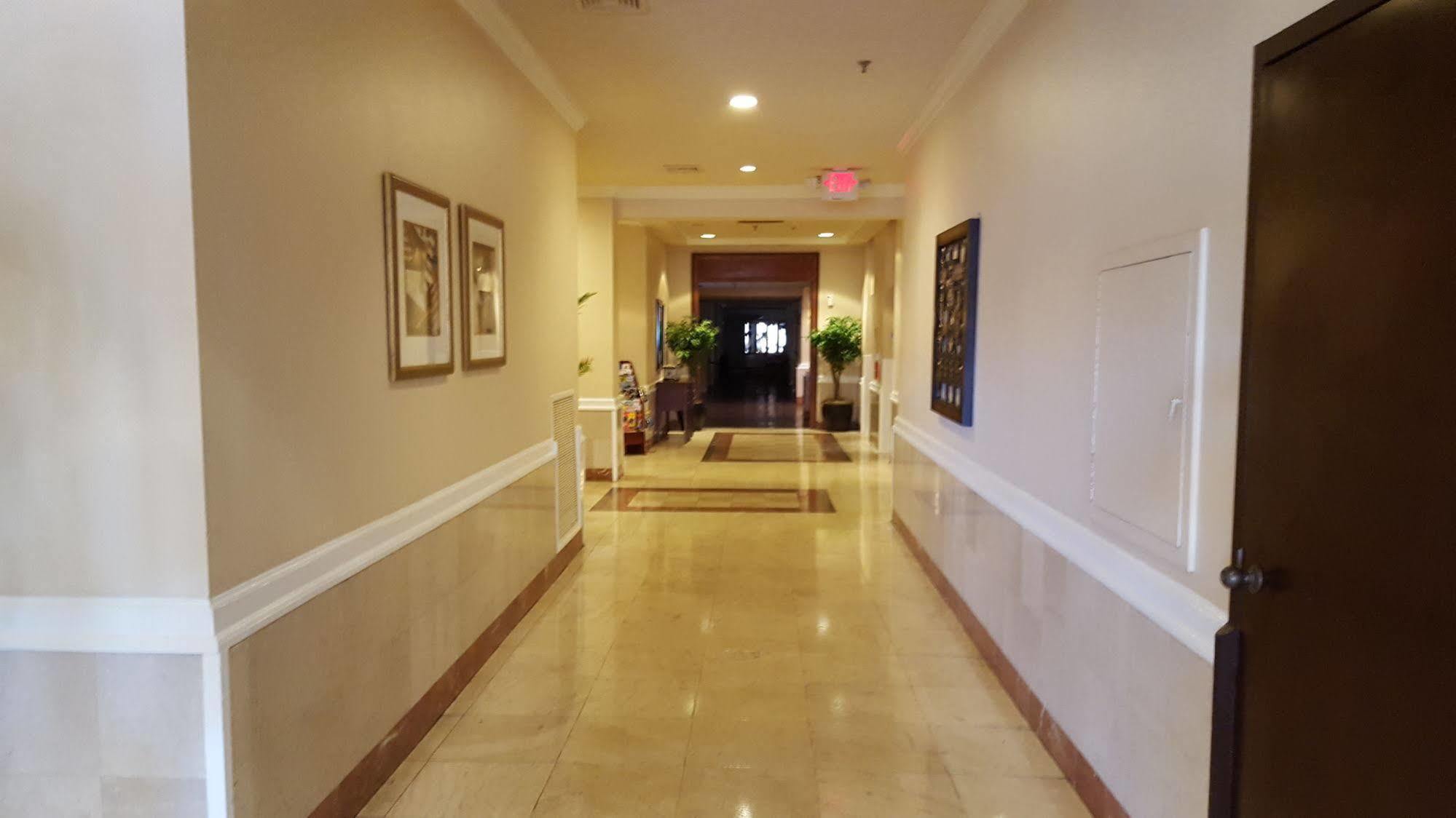 Ramada Plaza By Wyndham Atlanta Airport Hotell College Park Eksteriør bilde